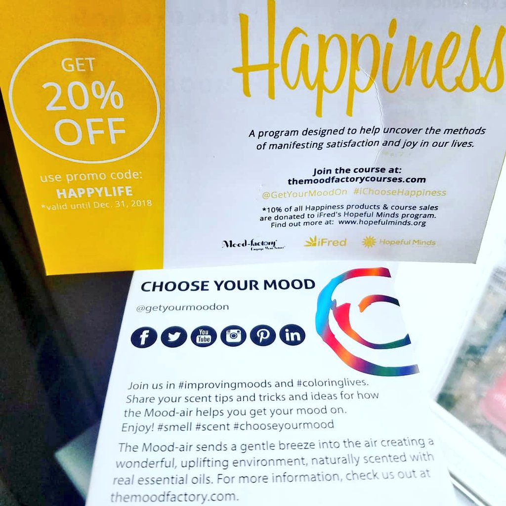 333LovelyLeslie's tweet photo. Got a case of the #mondayblues? Try Mood-Air from The Mood Factory @GetYourMoodOn and diffuse their 'Happiness' #essentialoils in the office, at home or whenever you want an uplifting environment! #ad #ichoosehappiness #mondaymood #mondaymotivation #Happinessmatters #SobeSavvy https://t.co/7kQiVpioCV