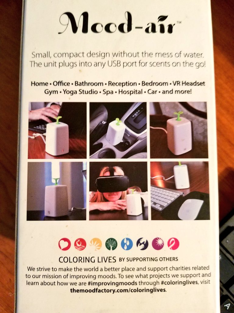 333LovelyLeslie's tweet photo. Got a case of the #mondayblues? Try Mood-Air from The Mood Factory @GetYourMoodOn and diffuse their 'Happiness' #essentialoils in the office, at home or whenever you want an uplifting environment! #ad #ichoosehappiness #mondaymood #mondaymotivation #Happinessmatters #SobeSavvy https://t.co/7kQiVpioCV