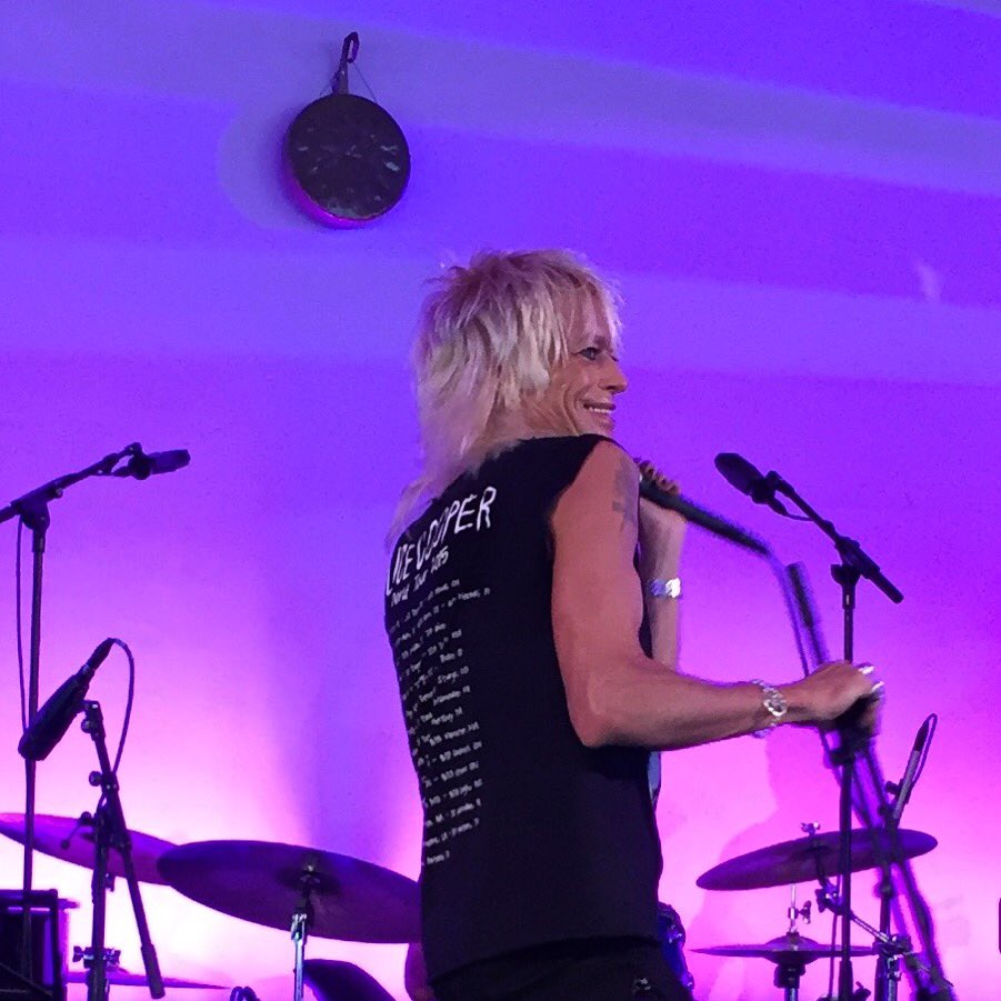 SvahnMari's tweet photo. Whereever you go smile like a rockstar. Today SMT becomes American Express Global Business Travel @amexgbt #GBTFuturewatch #namechange #michaelmonroe #letsrock https://t.co/1CSU77smvZ