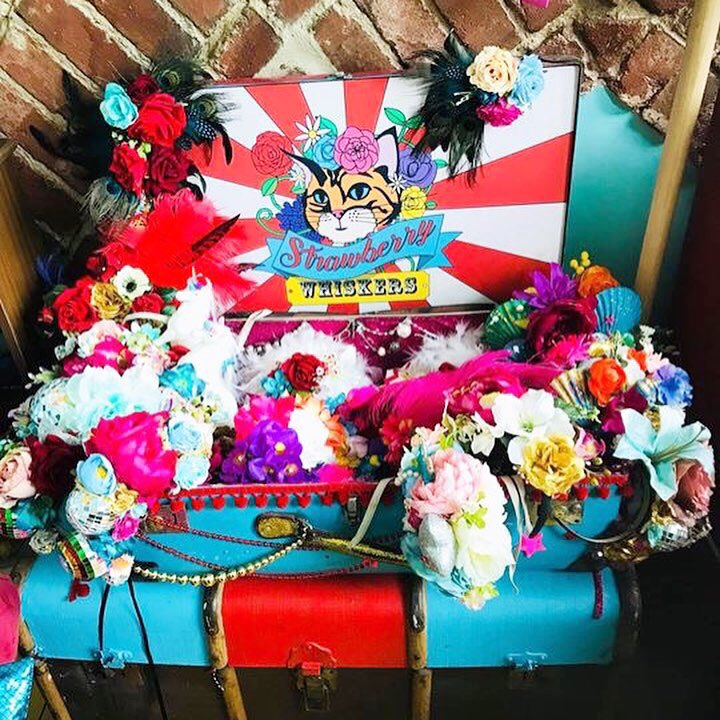 GalleryLoft's tweet photo. Take a look at this terraced loft conversion that our client has transformed into her own creative corner....🎠 🎪 https://t.co/RhDTwrxHWu #loftconversion #loft #construction https://t.co/NYbmMjqT4W