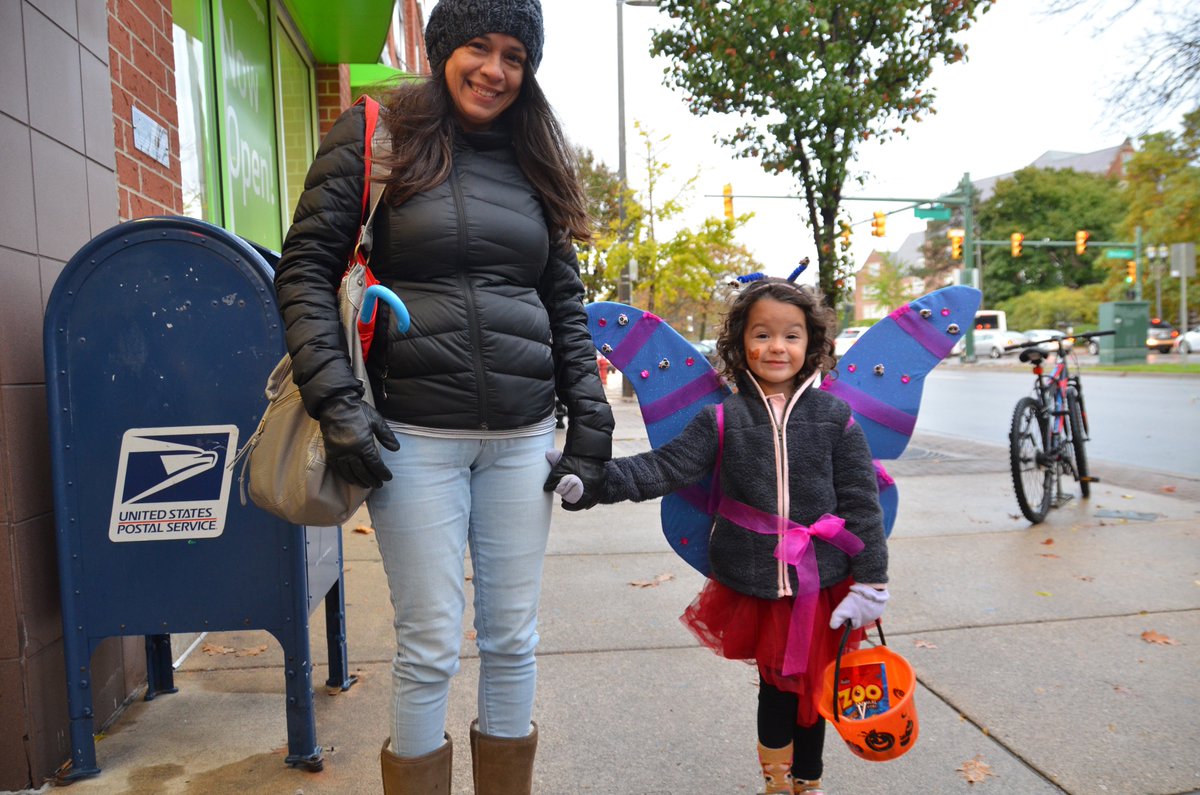 We are so excited to see everyone's costumes during tomorrow's Great Pumpkin Walk in <a href="/DowntownEL/">Downtown East Lansing</a>! Find all of the event details here: cityofeastlansing.com/440/Halloween-…. #EastLansing 🎃👻🕷️🧛‍♂️