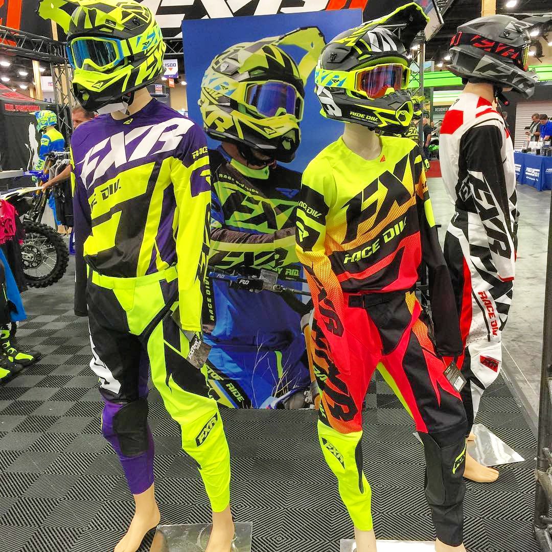 XhaleXtreme's tweet photo. THE BEST MOTO gear in the world...FXR MOTO 🔥🔥🔥🔥 #XHALEXTREME #FXRMOTO #mxgear #offroadkit #bikergear #mxclothing #dirtbikes #mx #motocross #freestylemx #fmx #bmx #enduro #hardenduro #rally #advlife #braap #actionsport #thisismoto

Available in SA at https://t.co/LP9WsxN7ic 🇿🇦 https://t.co/ugloTtnU75