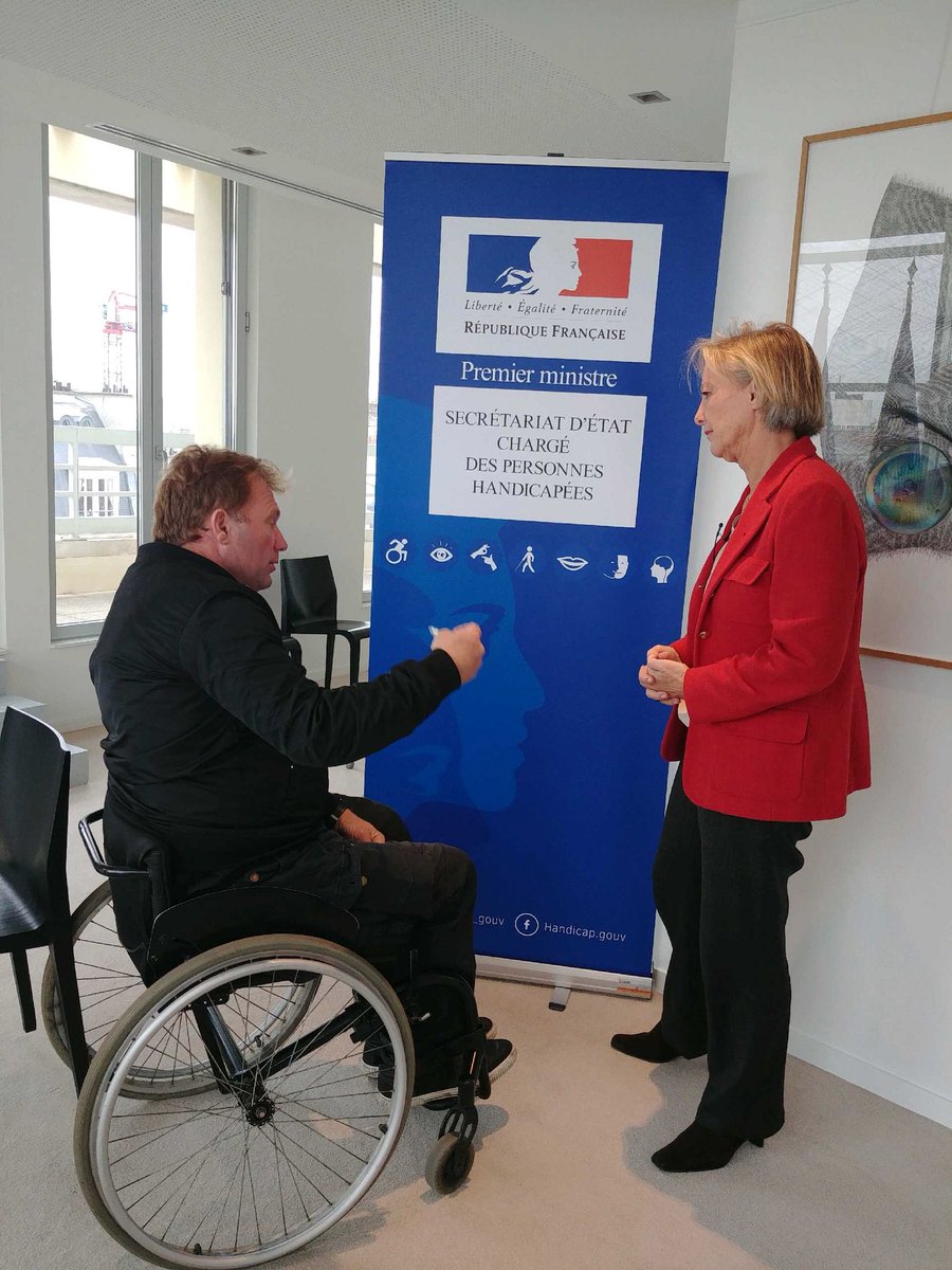 s_cluzel's tweet photo. J'ai pu ce matin saluer l'initiative d'accessibilité dans le Morbihan de Yann Jondot, Maire de Langoëlan et le nommer ambassadeur de cette grande cause. 
Sa démarche simple, pragmatique et peu onéreuse est un chemin vers une #accessibilitéuniverselle dans le respect des ad'ap. https://t.co/vNT0KjNC42