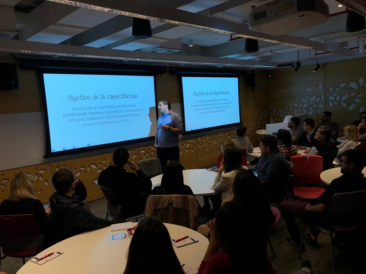 Makosen's tweet photo. Gracias #GoogleArgentina. 
Otro #DesayunoDigitalMakosén en sus oficinas!!!
#Makosén #GooglePartnerPremier https://t.co/V3r0qDtMIN