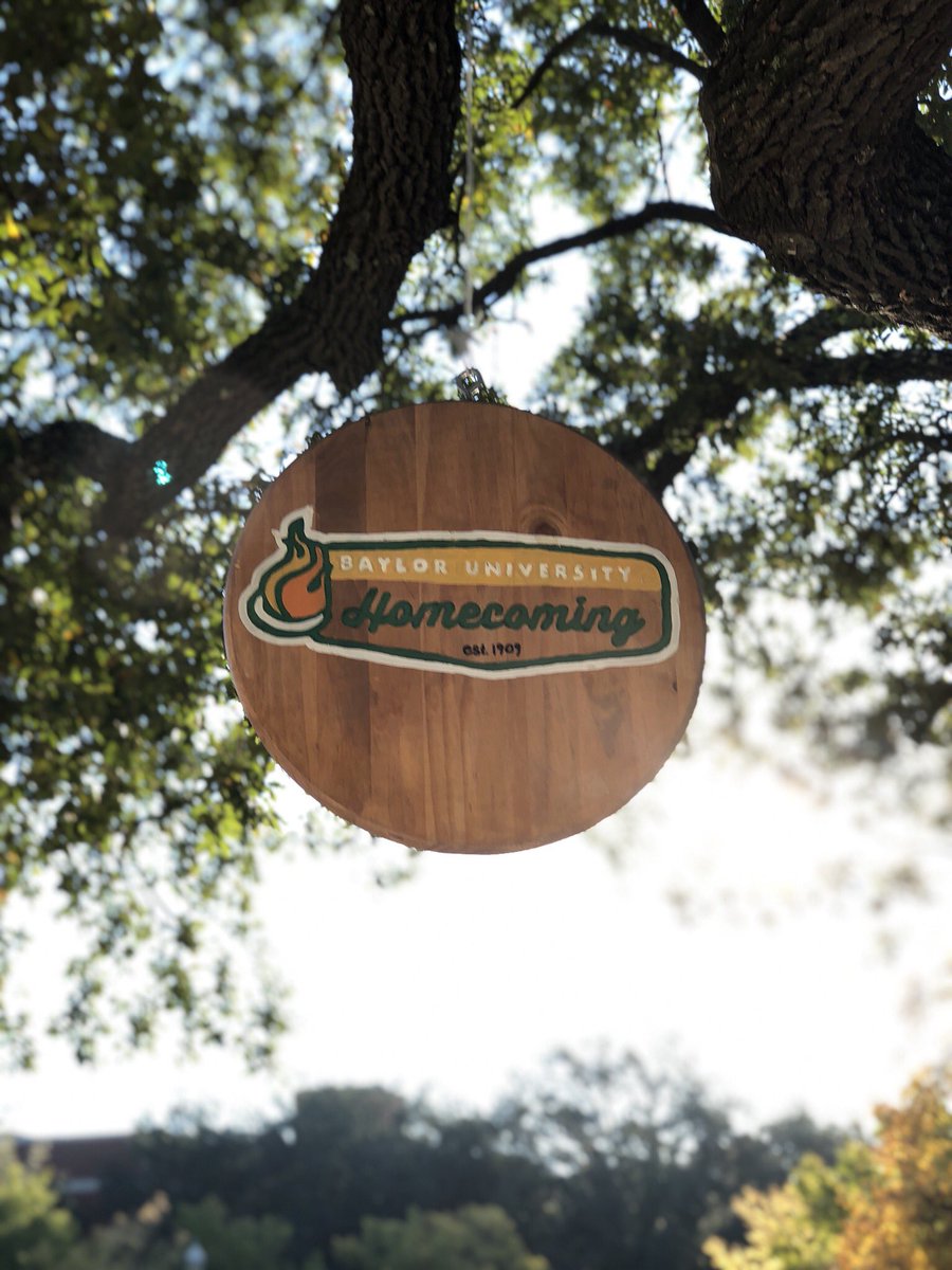 Baylor's tweet photo. Our favorite week of the year is finally here! π»ππ #BaylorHomecoming https://t.co/jbYSlLmeEG