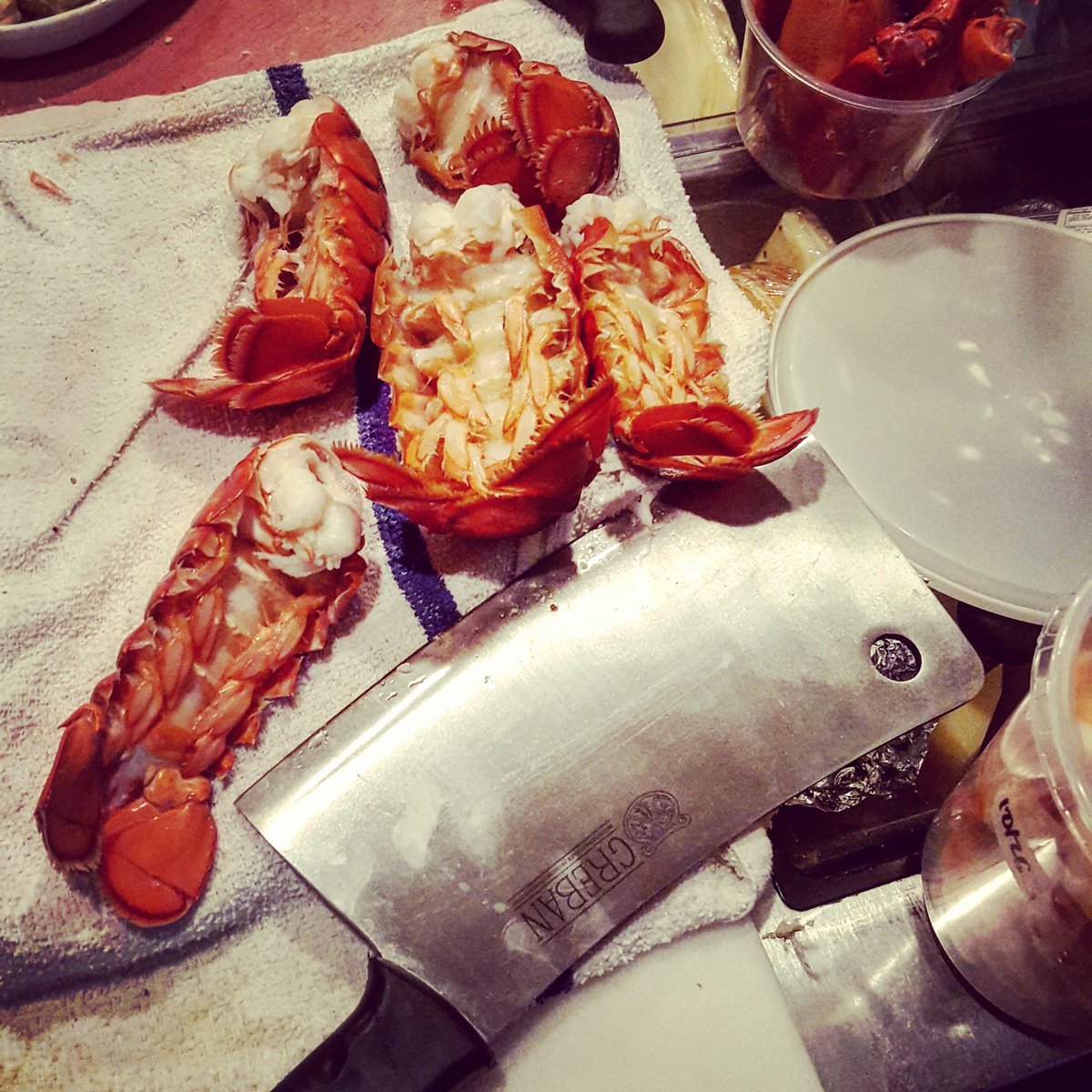 LoboFellsPoint's tweet photo. Monday Mood 🦂🗡 
.
.
.
#lobster #lobstertail #rawbar #poachedlobster #hatchet #cheflife #chefsofinstagram #cheffin #chef #ouichef #bonappetit #foodandwine #foodnetwork #huffposttaste #eater #zagat #eat #food #yum #feedfeed #caseofthemondays https://t.co/5tP2gxHFVN