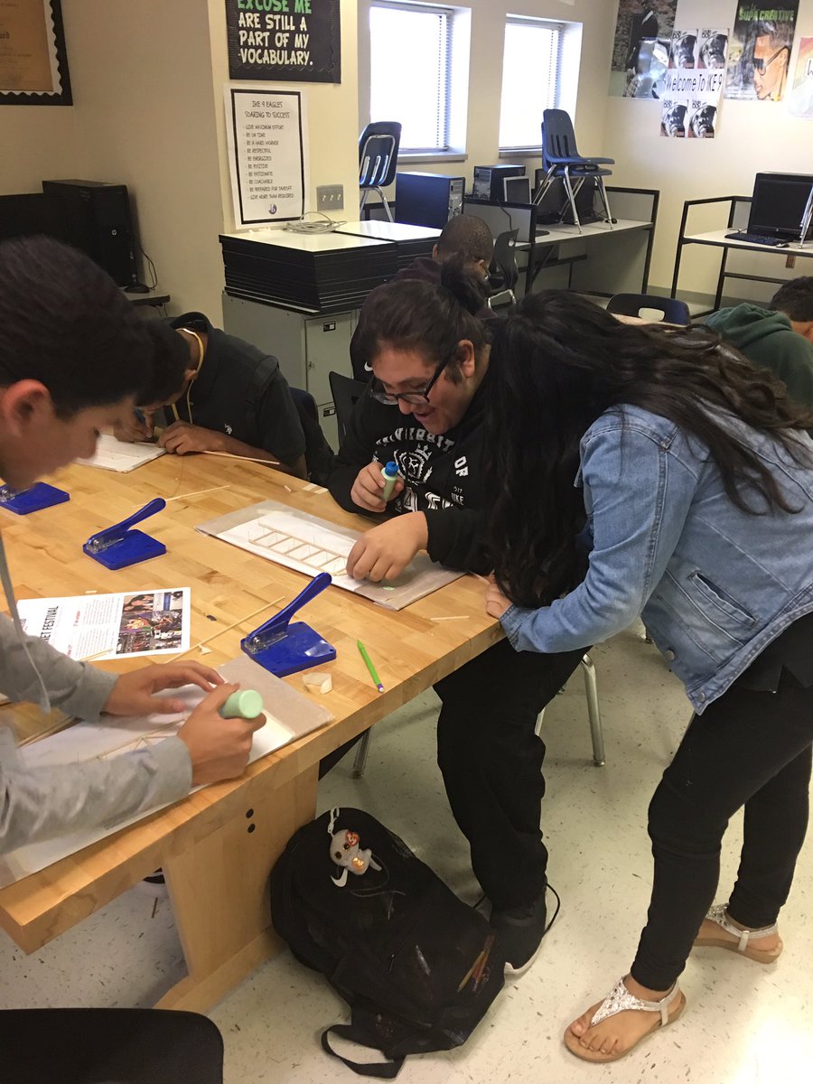 lmamerson's tweet image. Students are building bridges in engineering class! Creating and collaborating! @ike9_Eagles #IBDesignCycle