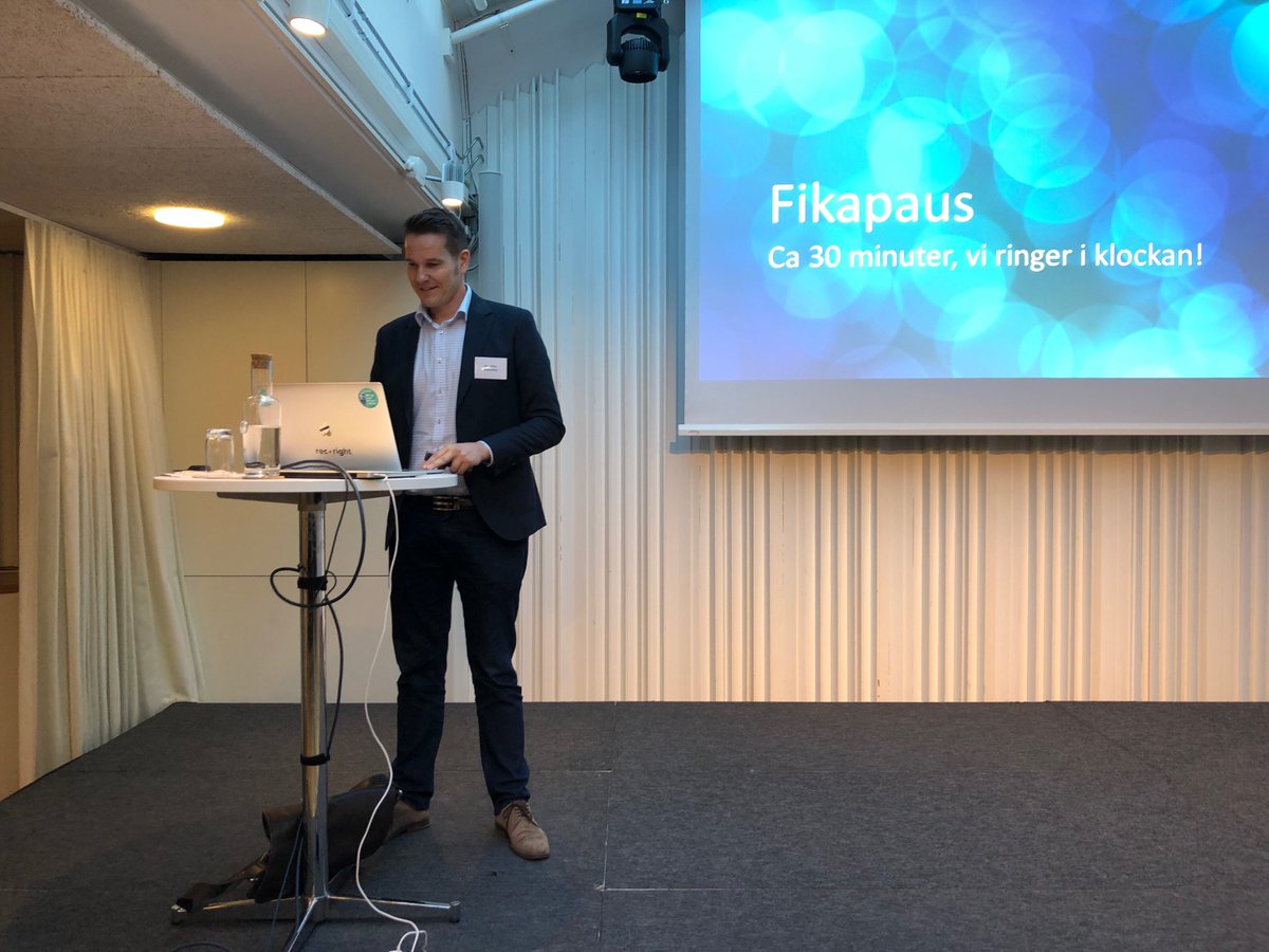 Sstromjan's tweet photo. Förra veckan i Stockholm 🇸🇪, imorgon #Reachmeedagen, Oslo 🇳🇴 
med @rikumalkki och @mkktml. Videointervjuer är ett perfekt verktyg för exempelvis sommarrekryteringar.
Du visste väl att RecRight videointervjuer är integrerade i Reachmee.
#videointervju #reachmee #sommarjobb https://t.co/PCBRBpaA5j