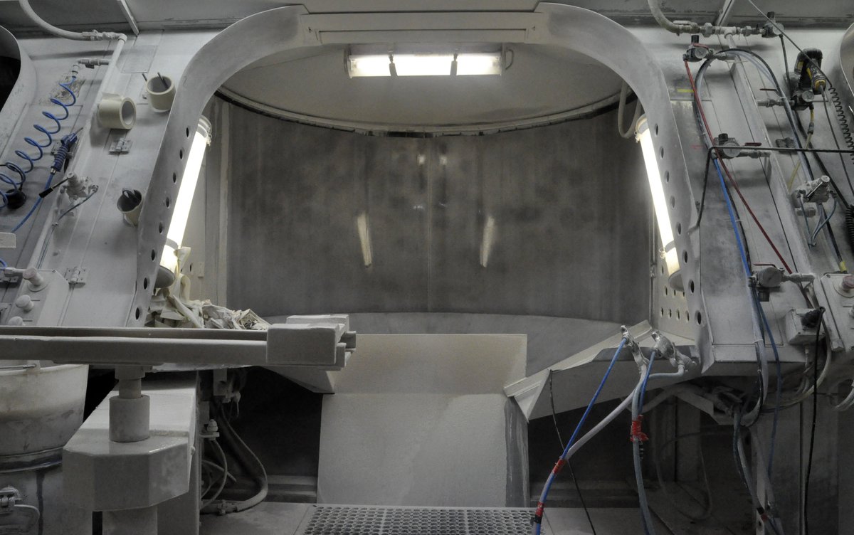 Sammode illuminates Villeroy &amp; Boch's enamelling cabins. The equipment widely exposed must be foolproof resisant and reliable!

sammode.com #industry #luminaire #design