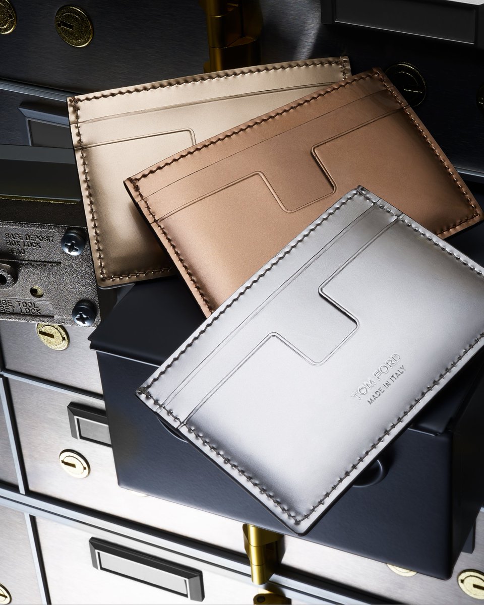 TOM FORD on Twitter: "The perfect holiday accessory featuring the new  Metallic T Card Holder. https://t.co/FLwlpgMZVI #TOMFORD #TFGIFTS  https://t.co/H3P8IlmCx8" / Twitter