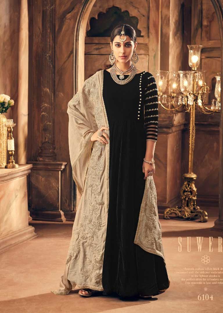 Asian_CoutureUK's tweet photo. BRAND NEW WINTER COLLECTION NOW AT ASIAN COUTURE !! FALKEN VELVET SALWAR SUITS IN AFFORDABLE PRICE!
PURCHASE NOW @ https://t.co/wRXF4qiItv
#AsianCouture #SalwarSuits #IndianWinter #WinterSuits #Woolen #Woven #Partywear #AsianUK #AsianWedding #London #Maisha #Qadira #WinterGowns https://t.co/riUKX4Sb2x