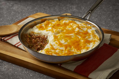 butterball's tweet image. Looking for a turkey recipe that is sure to impress? Give this Stovetop Shepherd’s Pie recipe with our Fresh Ground Turkey a try, you won’t regret it! Recipe here: bit.ly/2DSai2n #tryturkey #groundturkey