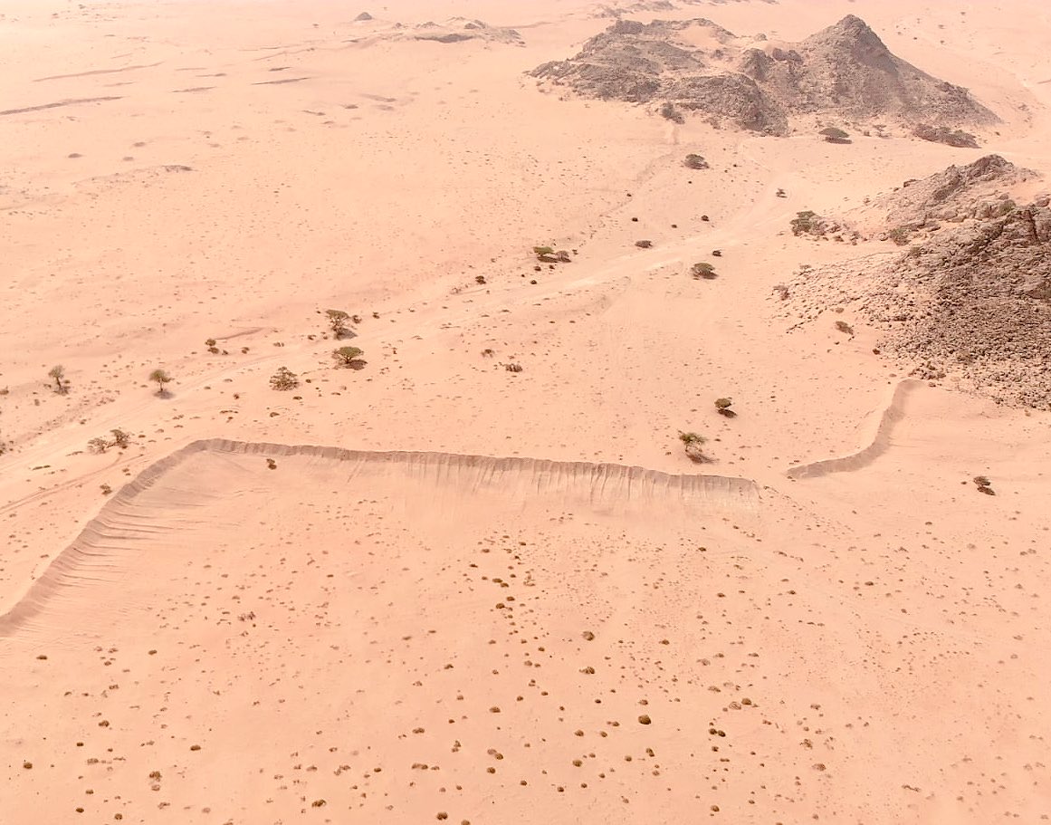 59_Cdo_Sqn's tweet photo. Combined Arms Obstacle Integration. It’s awesome what you can achieve with a bit of plant and some determined #commandosappers. #SaifSareea3 has been a great opportunity to to exploit this in a challenging desert environment. #proudsappers #JFEG https://t.co/8esgflg7t1