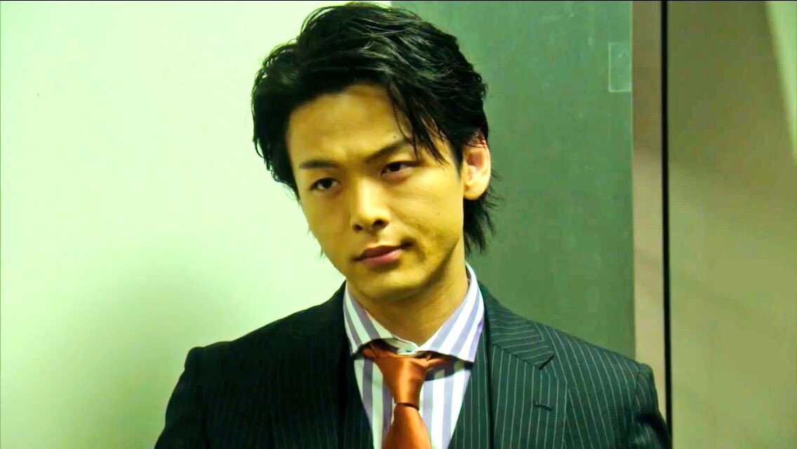 E子 בטוויטר 中村倫也さんを見て思ったのですが 男の人は髪を固めておでこを出した方が圧倒的に私好みです