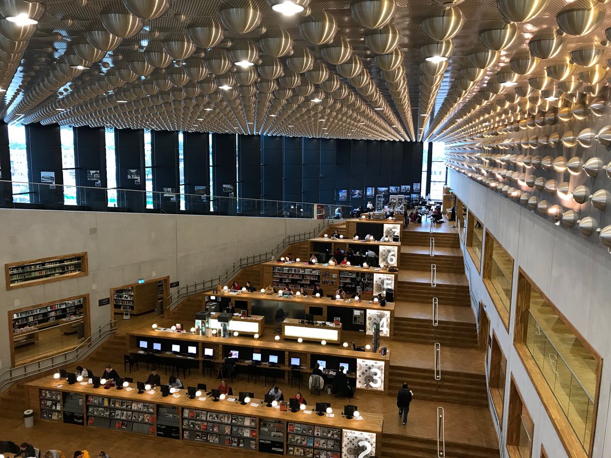 EefkedeHaan's tweet photo. Cultuurcentrum Eemhuis in Amersfoort mooie inspiratie voor #Leiden tijdens #dagvandestad 2018 https://t.co/ONNvtpngkj