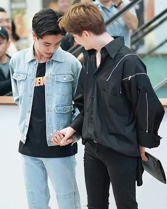 zeromon_53's tweet photo. หลงรักช่วงเวลาแบบนี้  @perthppe @Saint_sup #PerthSaint cr.thkpic https://t.co/oO9NhZGve0