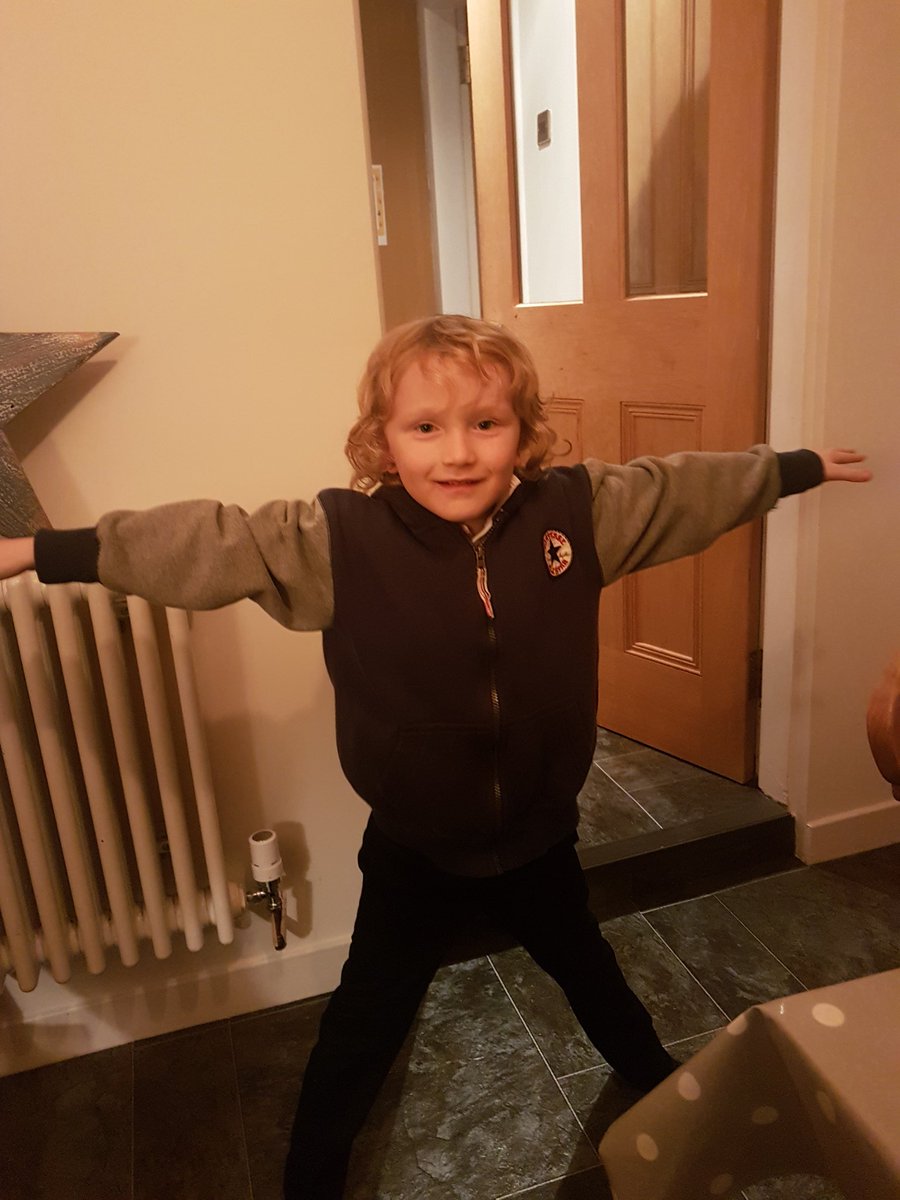 Waldomatt's tweet photo. @MorayP2S @MorayPS Oliver doing 10 star jumps #mathsweek2018 https://t.co/YEU10HL7Mq