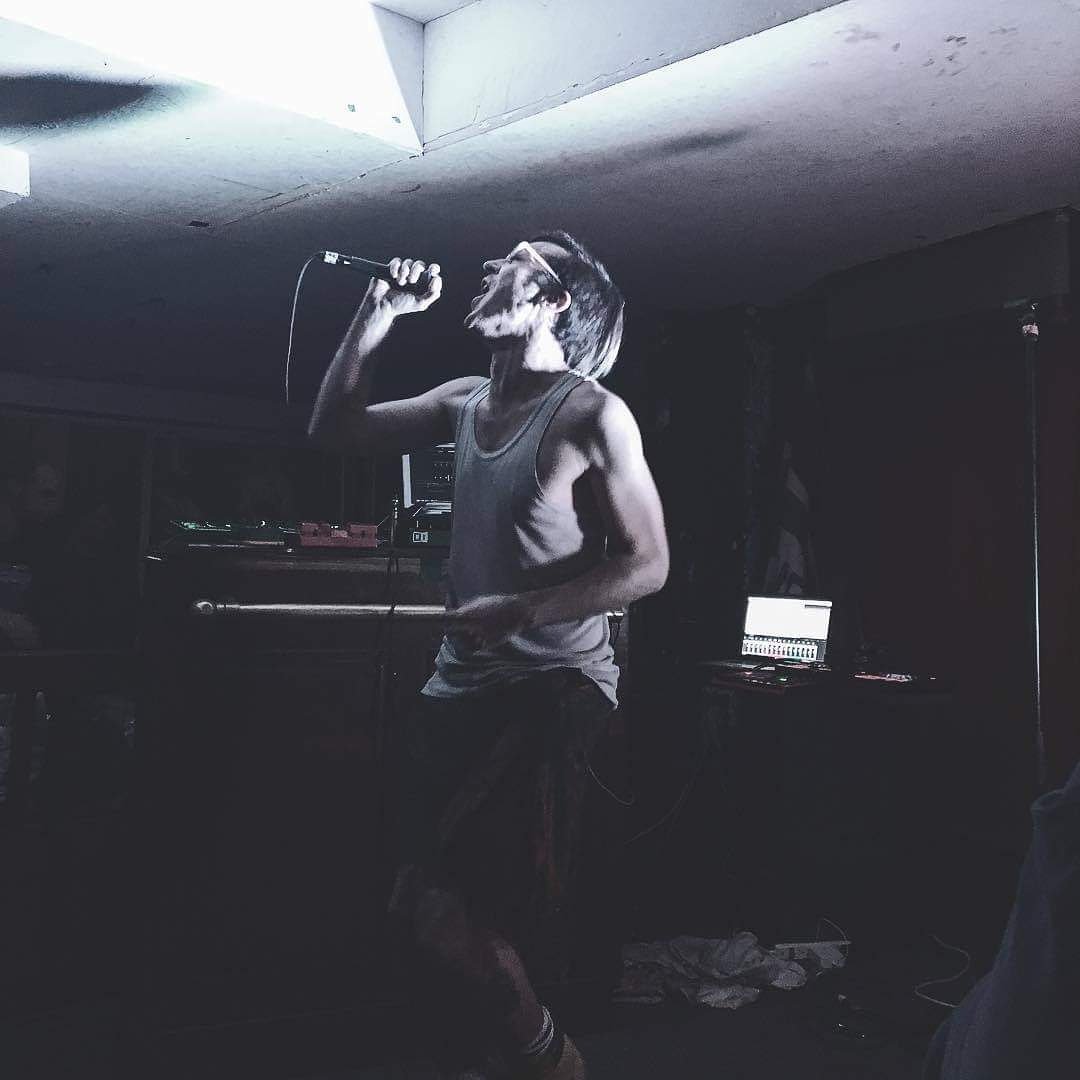 leolenvers's tweet photo. Hélène Vénère à la Rue Crédit #2
6 Groupes Trap Goth HxC
📸 @Sarah_Maurel
#ruecredit #trap #goth #hardcore #trapHxC #dallas #hoodedleaders #chevalien #lnvr #helenevenere #pakunjaran #mor #fauchagecollectif #paris #concert #club #gambettaclub #gambetta #hiphop #dark https://t.co/bVyuRijQyL