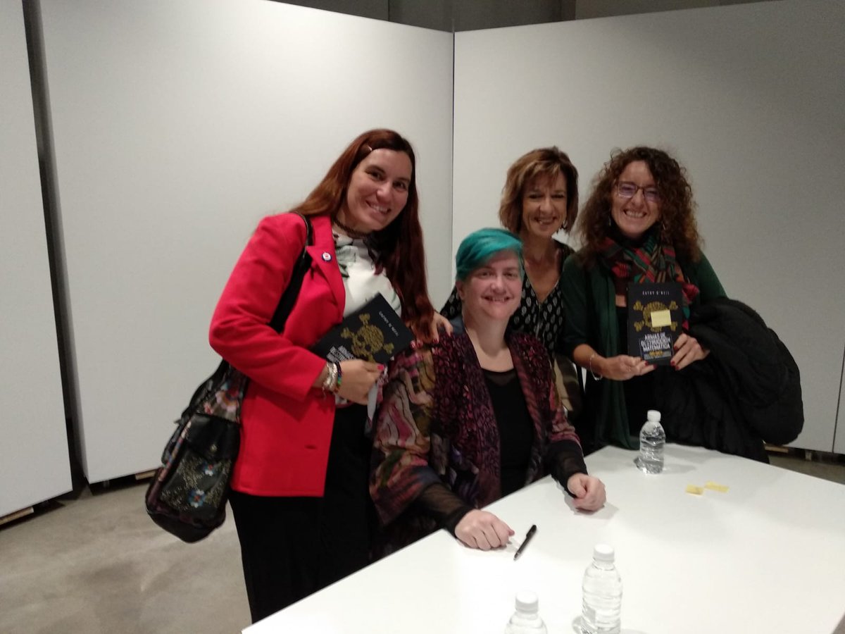 AleJulia's tweet photo. Gracias Cathy! @mathbabedotorg #EthicsData #BigData @Data4Dreamers https://t.co/yDLISDWz47