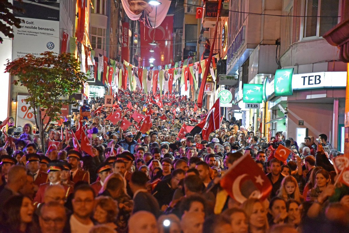 29 Ekim, Giresun Gazi Caddesi. 

Çok güzelsin çok.
