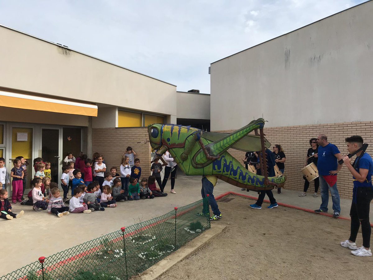 Escola_Agulla's tweet photo. Avui hem començat el projecte interdisciplinari en el que estudiarem "Els animals del Catllar", divendres la Nicaseta ja ho va anunciar als alumnes d'Ed. Infantil. #aprenemdelentorn #catllar https://t.co/CUhrirFtlf