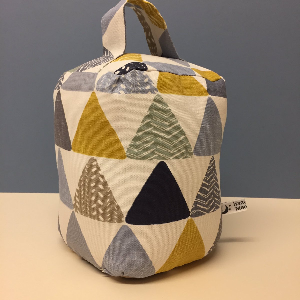 meeliemoon's tweet photo. #Helston #kernowhour #Madeinukhour #creativebizhour these modern doorstop are now in our etsyshop a perfect addition to any modern home https://t.co/UL7Hpbjjun #doorstop #catdoorstop #triangledoorstop #birddoorstop #madeincornwall #homedecoronline #etsycornwall #shopsmall #fabric https://t.co/CWXiVXrzOd