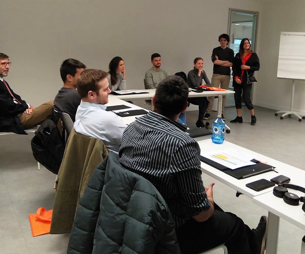 ufvaden's tweet photo. ► Excelentes momentos compartidos durante la inauguración del Máster en Dirección Estratégica y Comercio Internacional ¡Bienvenidos!

#ufvaden #masterdegree #comerciointernacional #management #lidership https://t.co/gRxsBJi6Gu