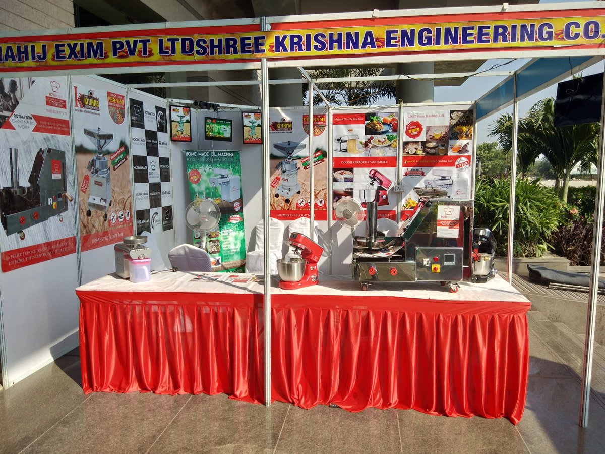 mahijexim's tweet image. Exhibition at #bhavnagar  Diwali carnival 2018 

#mahij #rotimation #chapatimakingmachine #roti