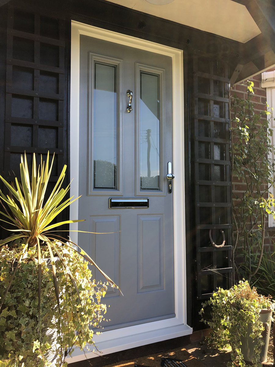 Heathwinltd's tweet photo. Couple of stunning @SolidorLtd fitted today, comes with @UltionLock  as standard. Wouldn’t fit any other doors @CWGChoices #frontdoor #upvc #compositedoor #essex https://t.co/CQPGirUq69