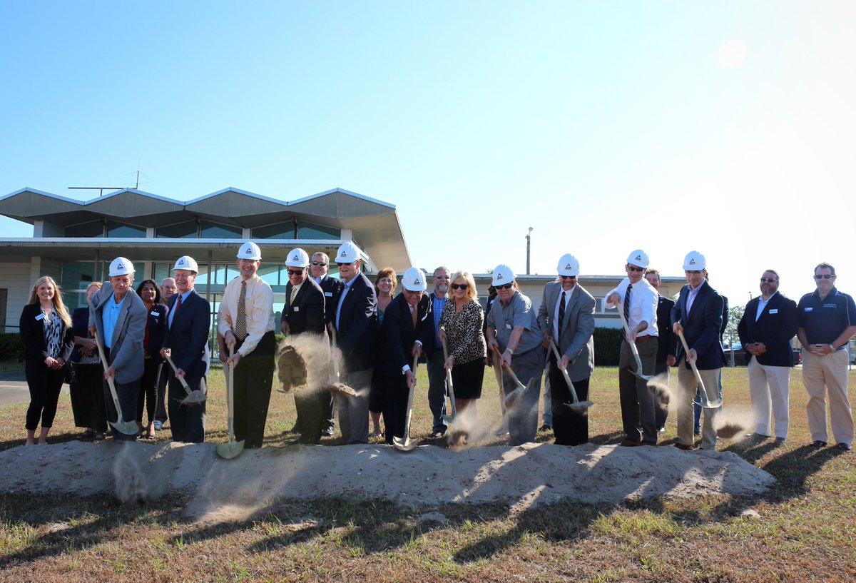 ausleyconstruct's tweet image. We are pleased to be partnering with the @CityofOcalaFL on the design and construction of the new General Aviation Terminal at the Ocala International Airport.