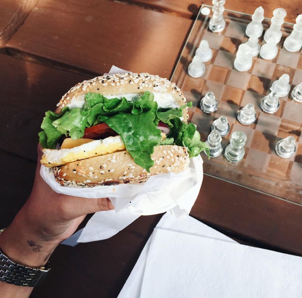 eaterpdx's tweet image. Beloved bagel cart Bundy’s has reopened on SE Hawthorne pdx.eater.com/2018/10/29/180…