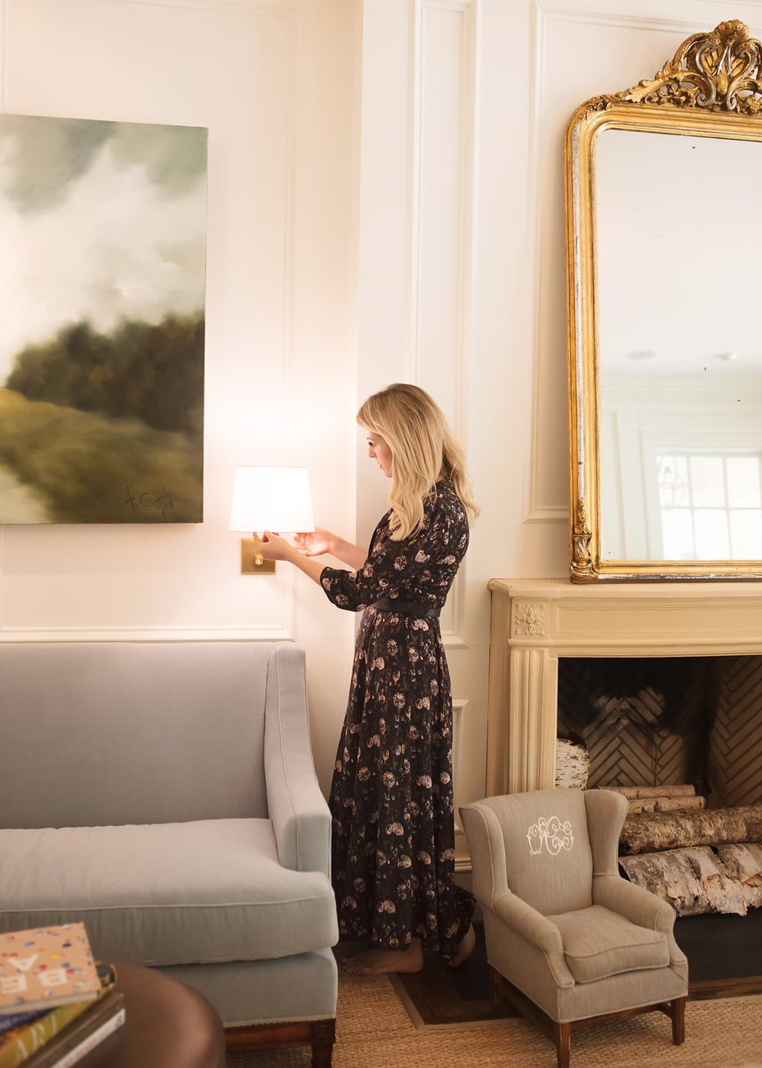 jesscathell's tweet photo. Cozy light is a must in every living space @mistersparky1 did the best job to complete my space! #AD https://t.co/Svwqc43ktH #MisterSparkyPartner https://t.co/RDpCJqfxpO