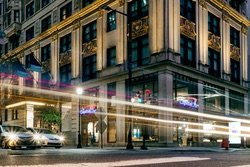 ChuckBerry93's tweet image. #InvestedInTech #AWS bit.ly/2Oet5ES