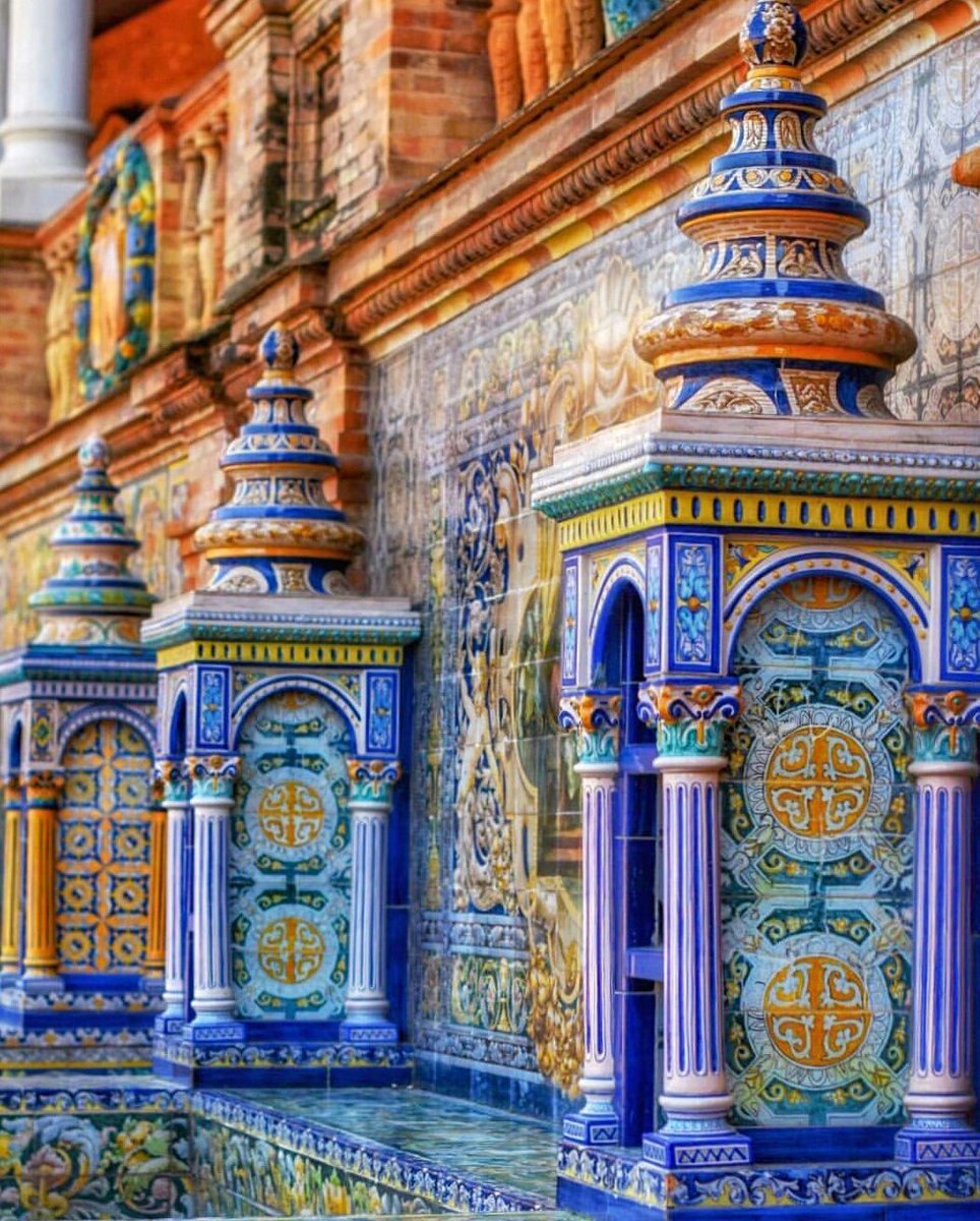 SevilladePaseo's tweet photo. Si venís a #Sevilla este #PuenteNovSevilla os esperamos para pasear en coche de caballos. Teléfono: 620867177. #BuenasNoches amig@s 🌙 https://t.co/ZP95i8rss3