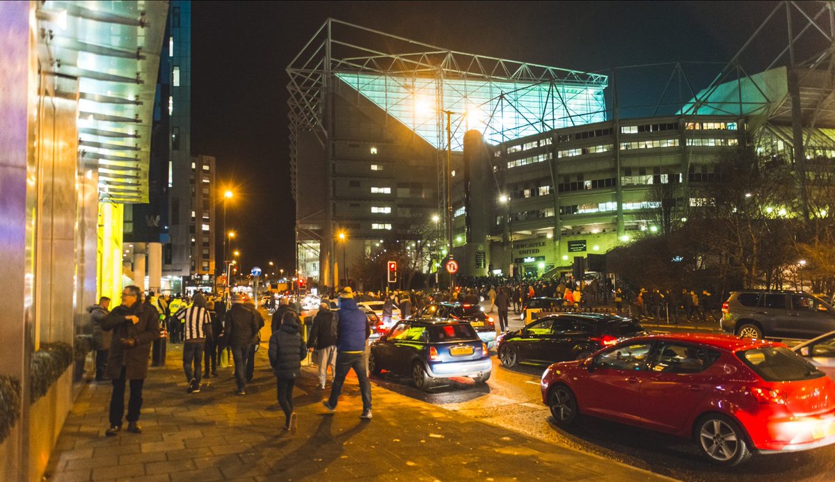SharkClubUK's tweet photo. How lucky are we to have this incredible stadium on our door-step ⚽
We love Newcastle ❤️
#Newcastle #SharkClub #GameOnSC https://t.co/OXJiCvLvYg