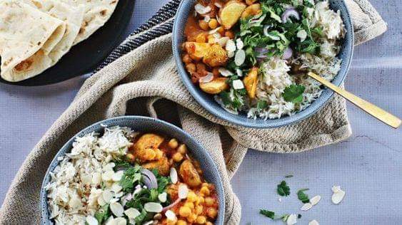 For #MeatFreeMonday, we wanted to share these delicious vegetarian and vegan curry recipes with you:

goodfood.com.au/recipes/quick-…

#MeatlessMonday