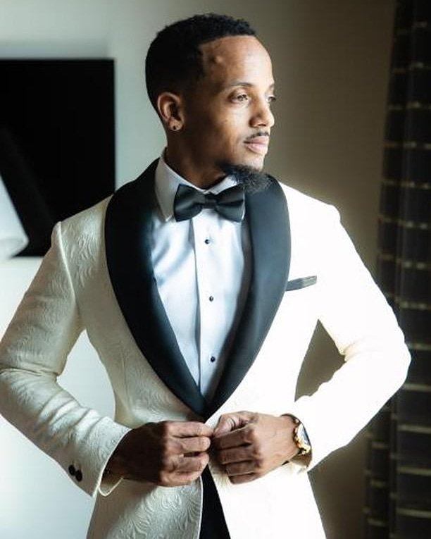Bespokuture's tweet photo. Another dapper groom experiencing the #Bespokutureeffect! My client ruled the day in his custom crafted ivory jaquard tuxedo jacket with satin trim. https://t.co/poAcLZKlLQ