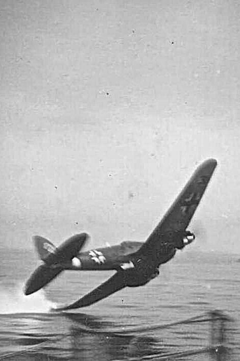 HarryVa96764068's tweet photo. @Frioacero @MUSTANG_ACTUAL @Silvio_Did @geert_talsma @Shady721Brady @vladivlad777 @violetpilot1 @BlackMaverick12 @Fedya_Rat @t_leung @NaseebU59889887 @okfor1 @TYI3DsgIM222NM @Kiev5248 @s3h3i7g7e @Croix_49 @depronator @gatoide75 @AncientSubHunt @ericskyclear @spad5017 @AndrewHornet @JulnikFR @_Horatio_ @CpTplanespotter @MeMb90 @PlaneThought41 @ron_eisele @ZenMorin @smartvhf @AviateAddict @RonaldO_4444 @CustodioRubens @lumpie125 @ufeellucky @planenut27 @Cosmicstrenght3 @_AfterAirplanes @CcibChris @UAVPILOT07 @iLove_Aviation @tonylive1978 @jmanatol @DanCabaleiro @Lucre_Giuli @FabiFv78 @bernaruno @discodaz2 @patrullaguila Thank You Frioacero for gliding
In the air with big in the sky landing in the water and lived to tell about 
God Bless that pilot https://t.co/mJDsCGNpDm