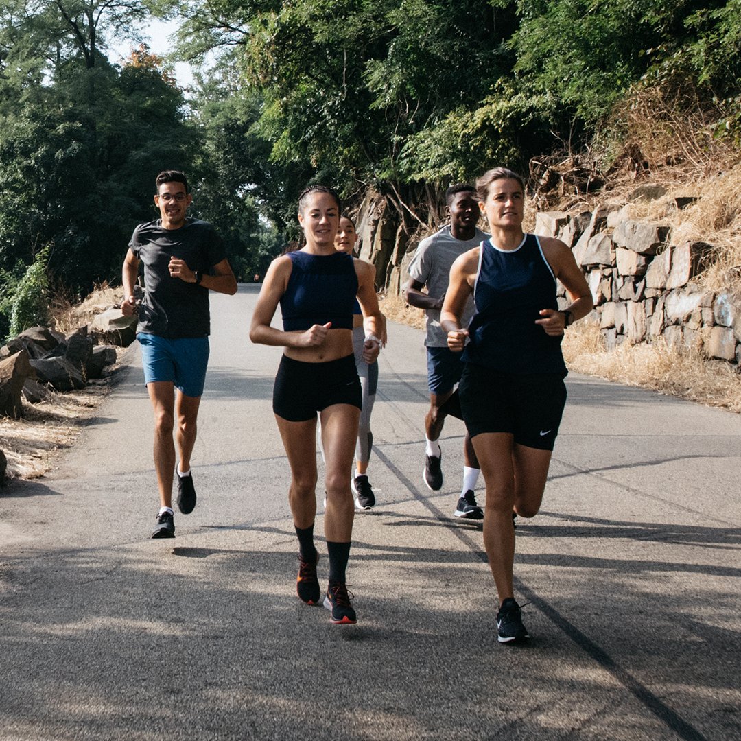BOMBAS's tweet image. We are happy to introduce Performance Running. Specially designed to help you move with grace and speed, new Bombas performance running socks were developed and testedby world class runners to give everyday athletic comfort to anyone who gets active.