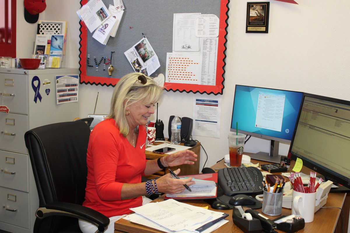 Pollardlions's tweet photo. Red Ribbon Week spirit! #leevunity https://t.co/F4f0fryKfO