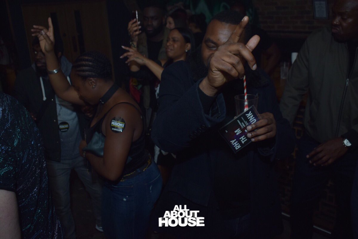 AllAboutHouseUK's tweet photo. Halloween fancy dress was a night to remember. Vibes, vibes and more vibes at @fumanchubar. Pictures will be uploaded TONIGHT #AllAboutHouse #AAH #ABTH https://t.co/T1y7VQ8Luo