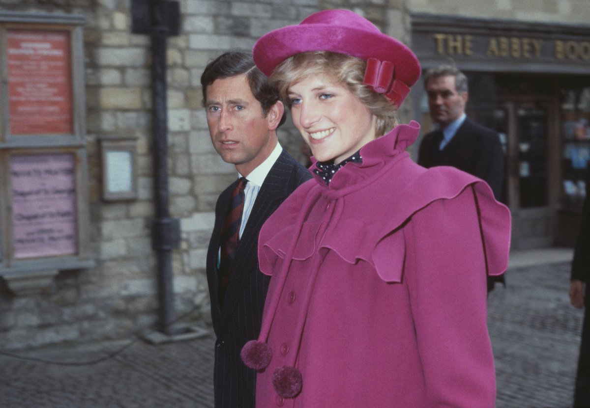 Kurz vor dem 70. Geburtstag von Prinz Charles enthüllt eine neue Biographie eine schockierende Wahrheit über den britischen Thronfolger: Charles wollte Diana eigentlich gar nicht heiraten gala.de/royals/briten/…