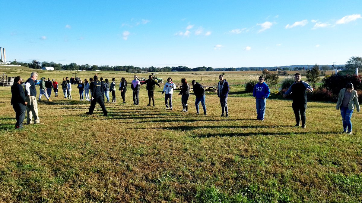 CTA_CCPS's tweet photo. Mr. Hille’s culinary students participating in Farming 4 Hunger today at Serenity Farms #farming4hunger https://t.co/Q5C2lDuSO7