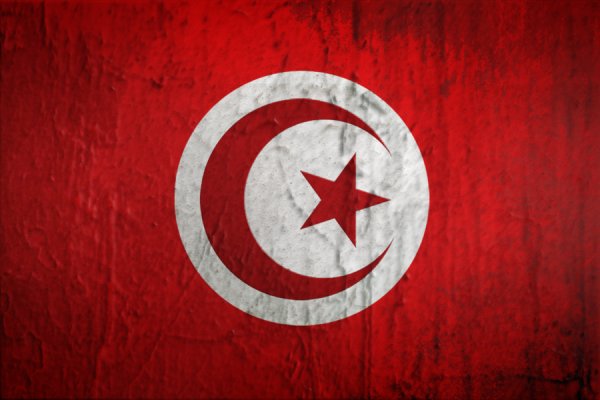 Yassine2S's tweet photo. Je suis #Tunis ! 🇹🇳😢 #Attentat #TerrorAttack #PrayForTunis https://t.co/xR2g6ZxiVT