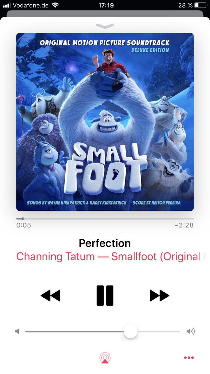 19NeSsAjUli82's tweet photo. This man can do it all: dancing, acting, singing and looking hot #channingtatum #perfection #smallfootmovie https://t.co/5PbBWtWjkm