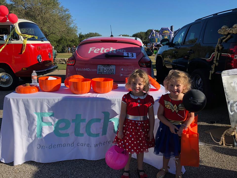FetchMD's tweet image. The FetchMD car was loaded with treats for yesterday's Trunk or Treat in  Steiner Ranch. We love meeting families in the communities we service...how cute are these kiddos? Thanks Steiner Ranch HOA Events!
#hcit #austintx #atx #austintexas