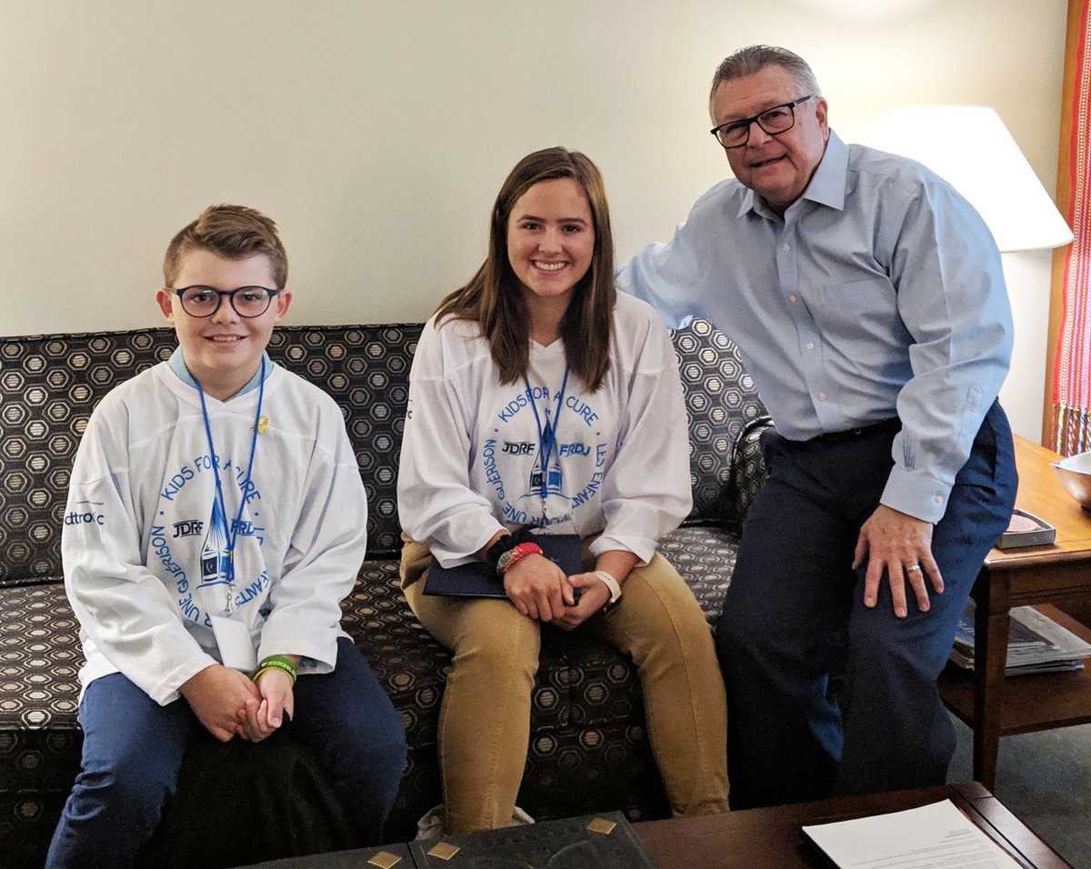 RalphGoodale's tweet photo. Welcoming @JDRF_Canada to Parliament Hill today for their annual #KidsForACure Lobby Day 2018. It was great to meet Duke Brochu from Humboldt and Beth Miller from Calgary. Thank you for your  hard work to improve the lives of people with #T1D. #TeamT1D https://t.co/D5rfClUDOm