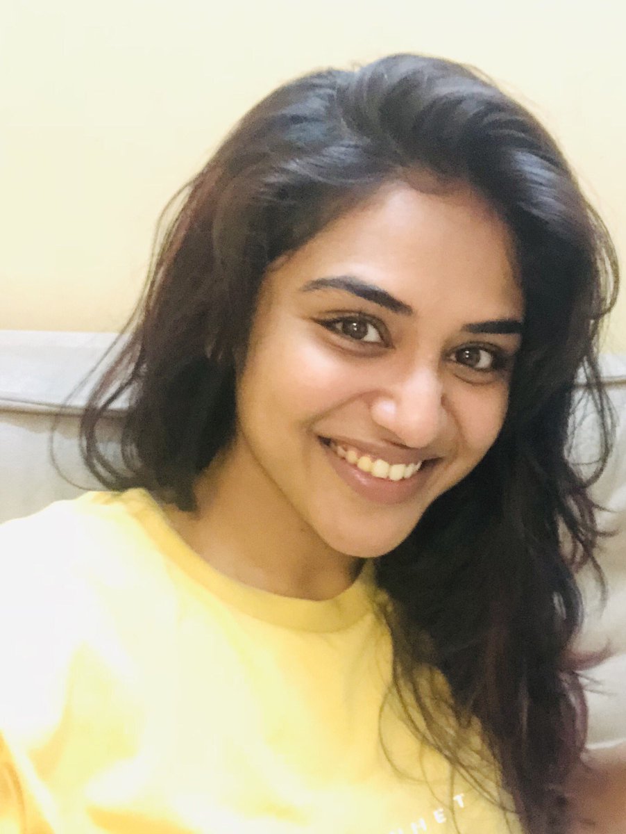 Actress_Indhuja's tweet image. #dance #postworkout #sweatout #juicelove #feelsenergetic 😄💃🏻