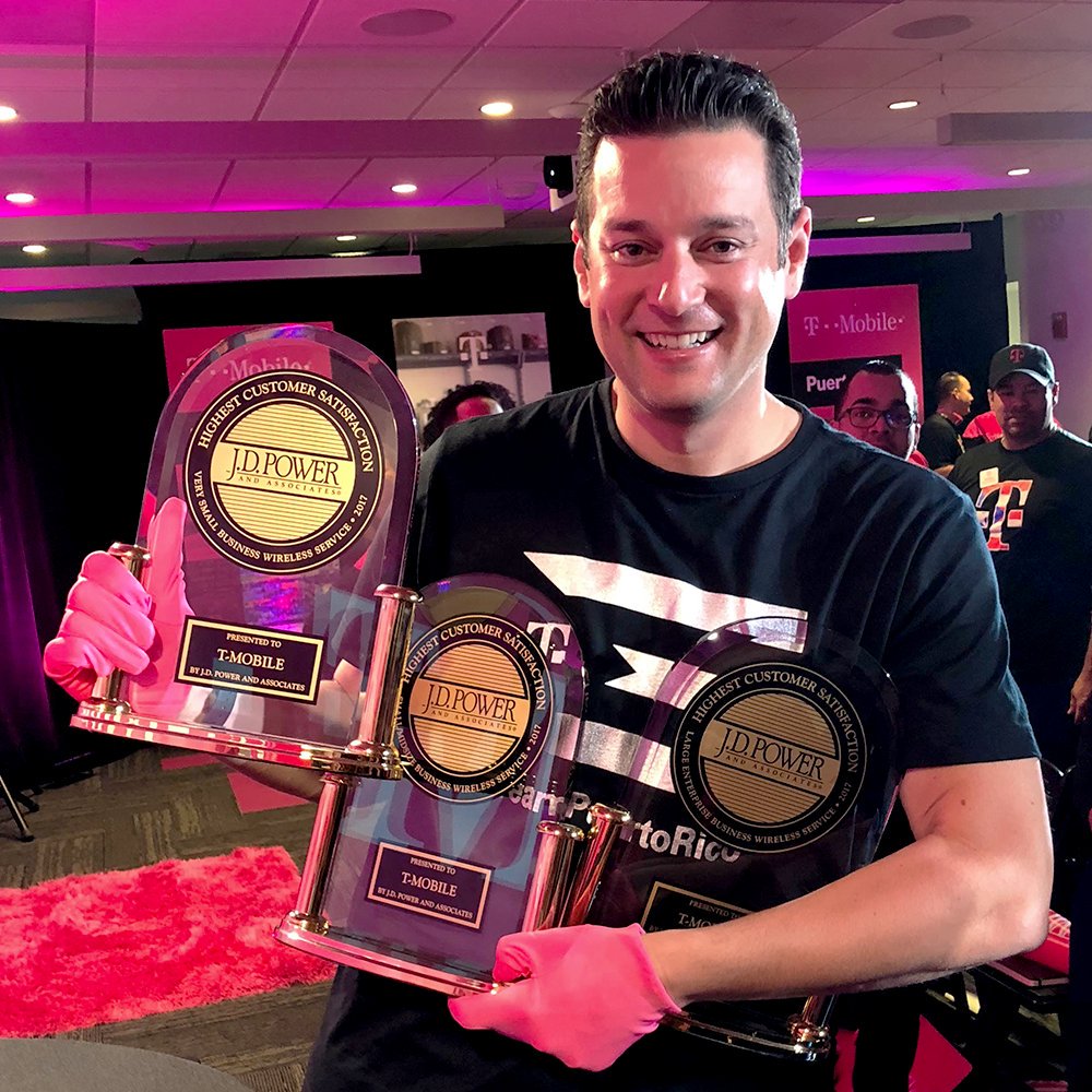 db_bezz's tweet photo. @KatzMike CONGRATULATIONS on 20 Years @TMobile!!! You've moved at least 5X, are 40 under 40 in the Puget Sound, and a great officer of @TMobileBusiness!! Back to back years of JD Powers #1 most satisfied Business Customers #20yearsofKatz @SievertMike @kirby3james #TMobile https://t.co/JyVU9SRu4V