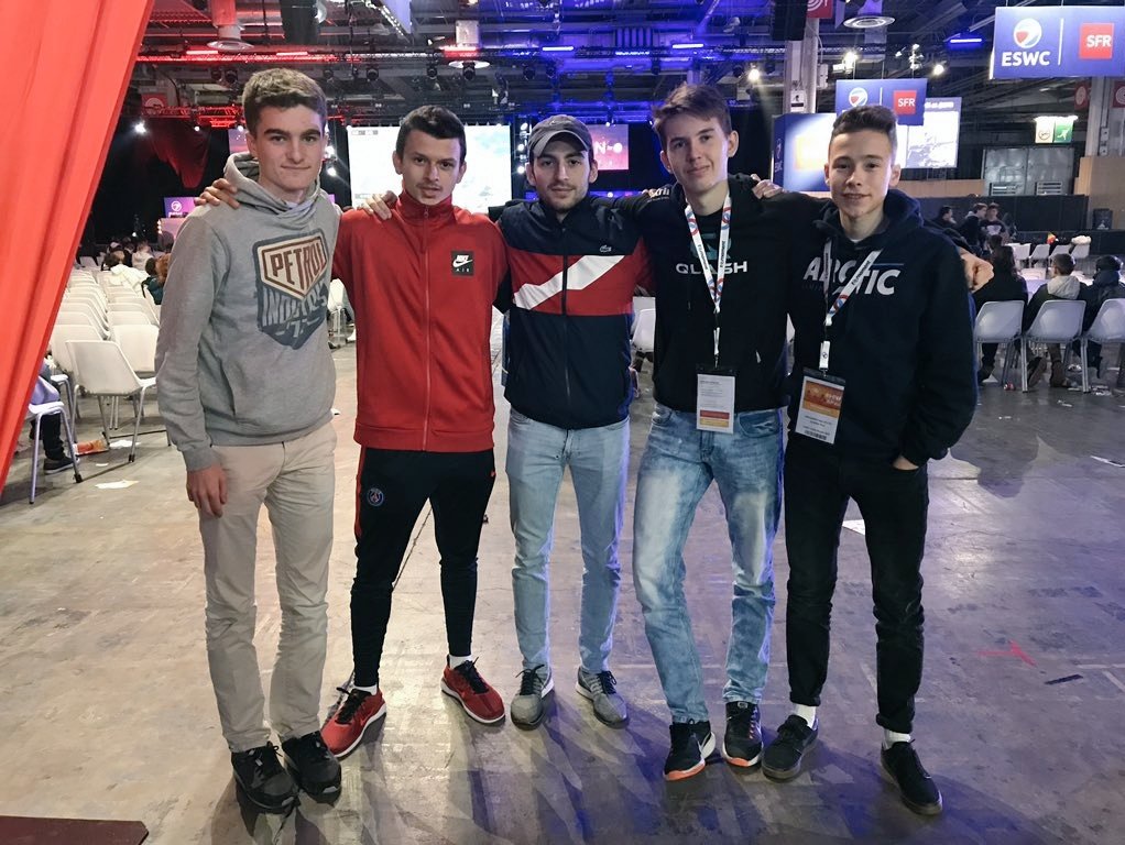 Ad_Esport's tweet photo. From Online to Offline 🐺💙
#AdFamily #PGW https://t.co/4xyXeKos9b
